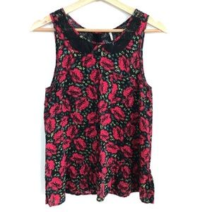 Free People Peter Pan lace collar ruffle hem rose print tank top vintage